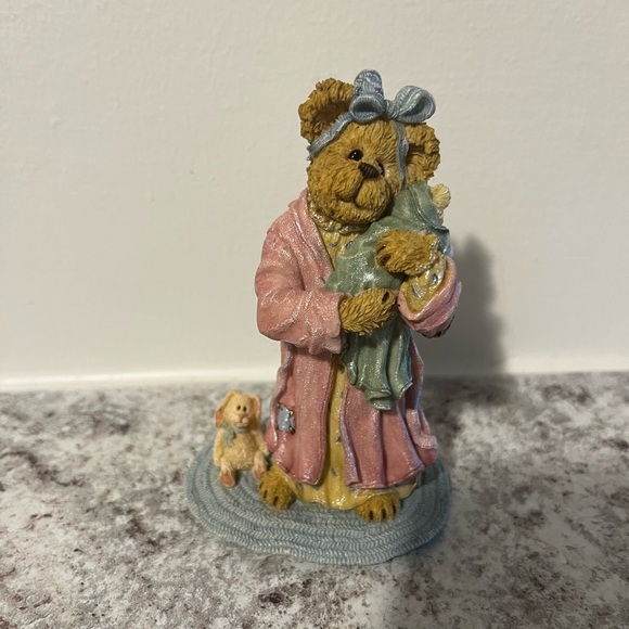 Boyds Bears Other - Boyd’s Bear & Friends Mommy Bearhugs Figurine